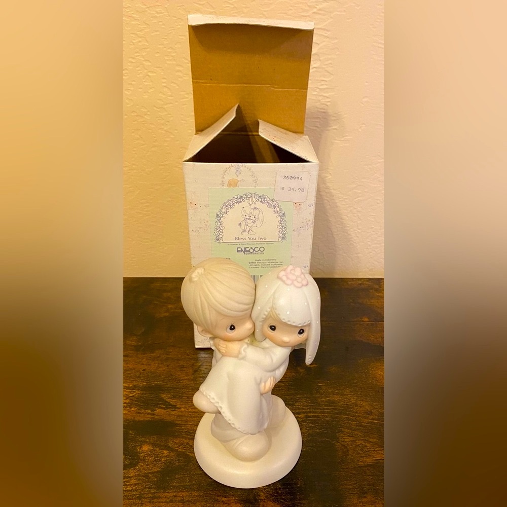 1983 Precious Moments Figurine. - Picture 3 of 11